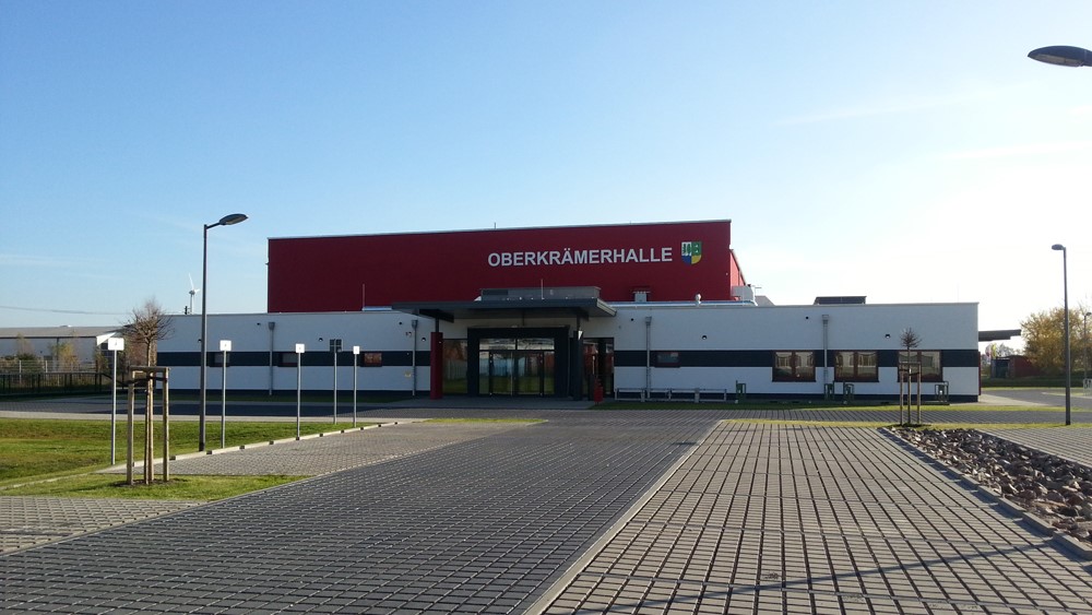 Der Haupteingang der Oberkrämerhalle in Eichstädt.